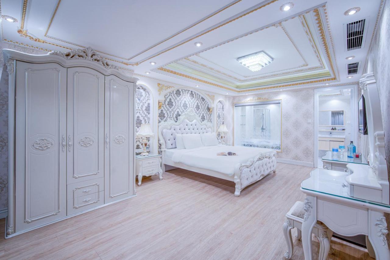 Royal Beach Hotel By Thg Đà Nẵng Kültér fotó